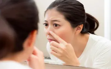 چرب شدن پوست بینی بعد از جراحی