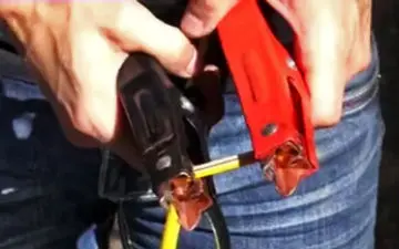 روشن کردن آتش با کمترین امکانات + فیلم 