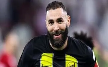 پرواز بنزما از عربستان به منچستر یونایتد؟