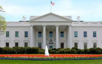 ترامپ استفاده از گوشی هوشمند را ممنوع می کند