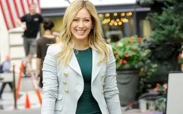 مسافرت با فرزند و شوهر سابقش برای بازیگر زن گران تمام شد +عکس