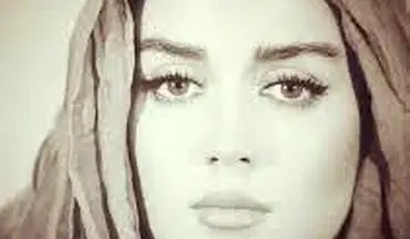 پوشش متفاوت خانم بازیگر ایرانی در پاساژهای خارج از کشور