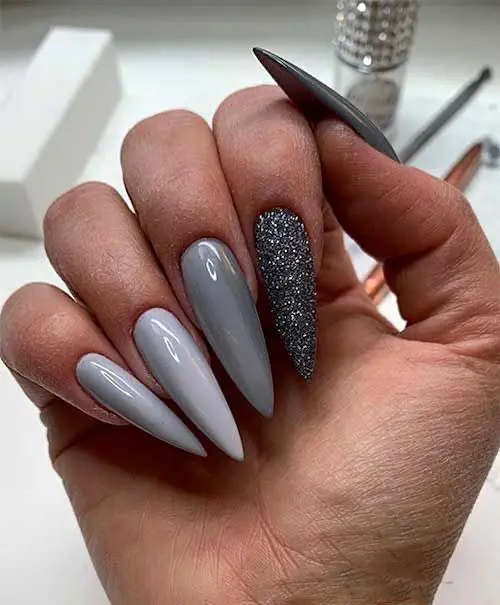 طراحی ناخن با لاک طوسی