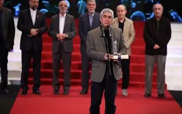 اظهارات جنجالی حاتمی‌کیا پس از دریافت سیمرغ بهترین کارگردانی + فیلم
