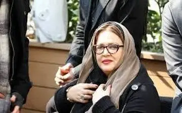 تیپ جدید بهاره رهنما کنار مردی که در تمام عروسی او حضور داشت+عکس