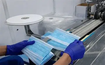 درخواست سازمان غذا و دارو از وزارت صنعت برای توزیع ماسک در داروخانه‌‌ها
