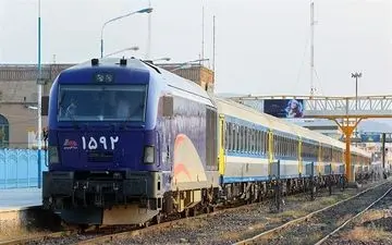  آغاز فروش بلیت گروهی قطارهای رجا