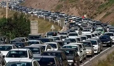 ترافیک سنگین در محورهای شمالی کشور؛ چالوس و هراز قفل شد
