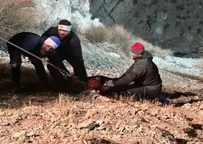  سقوط هولناک خودرو به دره ۱۷ متری؛ ۲ کشته و ۲ مصدوم برجای گذاشت