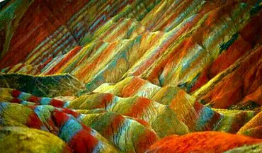 کوهایی با زیبایی خیره کننده|کوه های رنگین کمانی آلاغلارا
