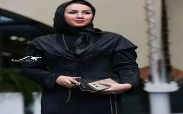 تیپ مشکی‌پوش مجری زن تلویزیون در اکران فیلم مالاریا | عکس