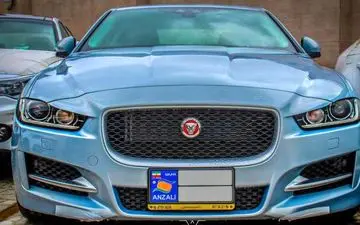 خودروی اشرافی انگلیسی در ایران