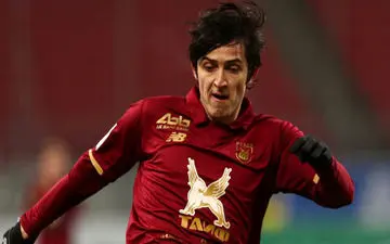 سردارآزمون با یک اسرائیلی هم‌بازی می‌شود