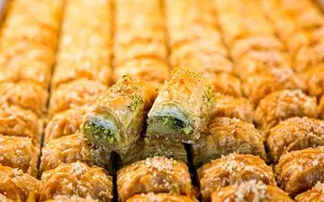 طرز تهیه باقلوای ترکی ترد و شیرین با نکات حرفه‌ای