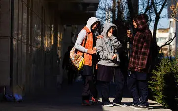 بلوغی که دهه هشتادی‌ها زودتر به آن رسیدند/ دهه شصتی‌ها محروم‌ترین نسل