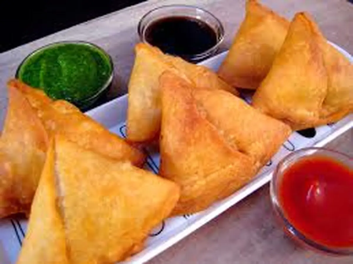 طرز تهیه سمبوسه با نان پیتا!