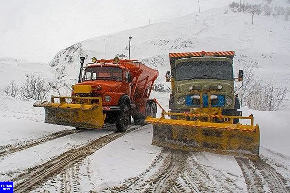 برف‌روبی بیش از ۱۱ هزار کیلومتر‌باند در محورهای مواصلاتی استان کرمانشاه 

