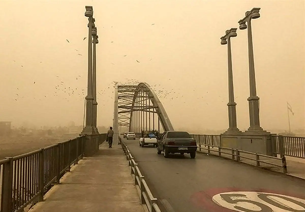  کاهش شعاع دید در خوزستان/ گرد و خاک تا فردا ادامه خواهد داشت