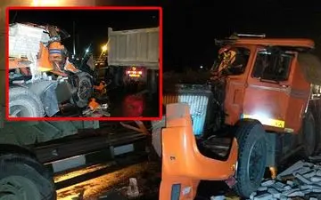 مرگ هولناک راننده کامیونت در تصادف با تریلر در جاده خاوران + عکس
