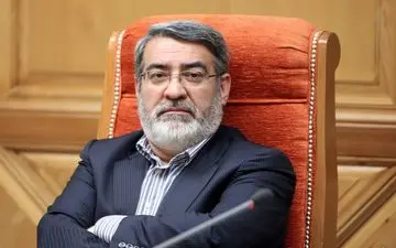 وزیر کشور: قیمت مرغ توسط ستاد تنظیم بازار به ثبات می‌رسد