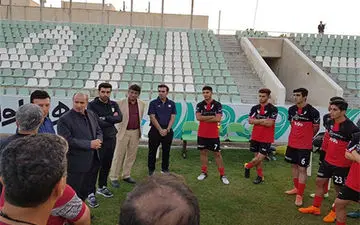 تاج و کی‌روش در تمرین تیم فوتبال جوانان حضور یافتند