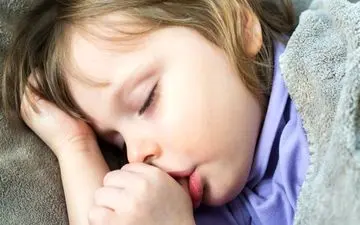 انگشت مکیدن کودکان یک اختلال محسوب می شود!