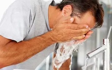 10 اشتباه بزرگ در شست‌وشوی صورت