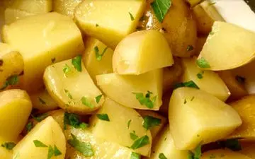 سیب زمینی پخته را نباید در یخچال نگه داشت

