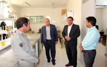 بازدید سرزده فرماندار آبدانان از ادارات شهرستان 