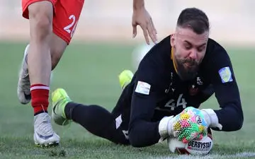 بازیکن پرسپولیس: همسرم را به استادیوم می آورم!