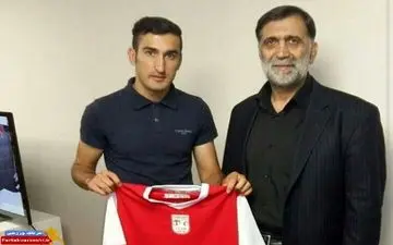 هافبک ناکام و سابق استقلال به صبای قم پیوست