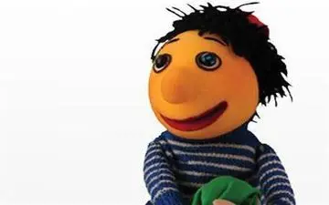 دردسر برای کلاه قرمزی/ استفاده نابجا از لباس کردی 