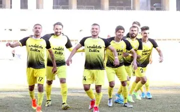 کلانتری و عدم اعتماد به نیمکت ذخیره‌ها