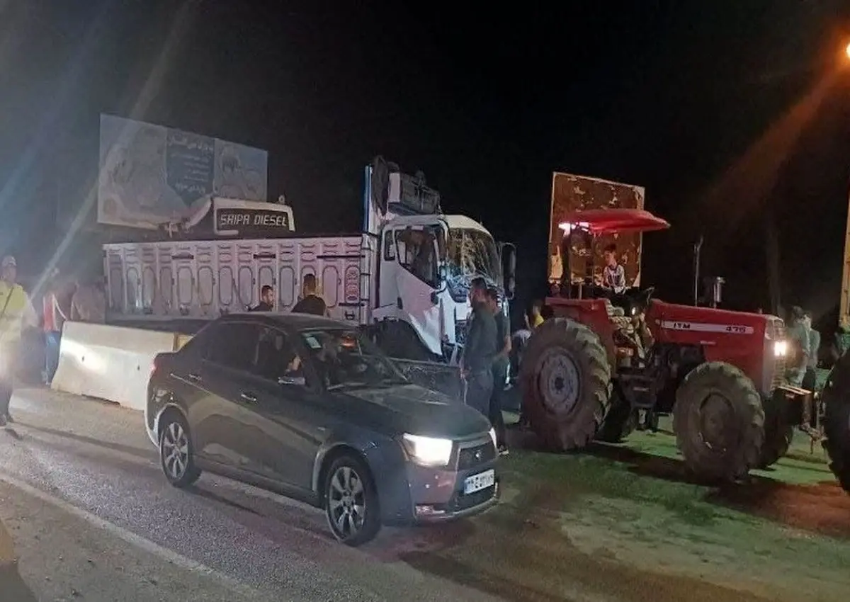 تصادف زنجیرهای چهار خودرو در محور نکا – ساری؛ 6 نفر راهی بیمارستان شد