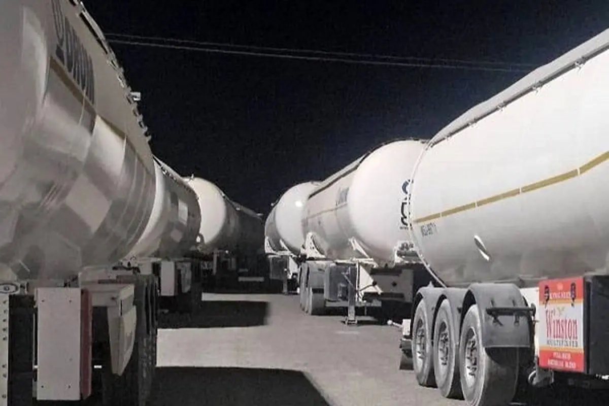 
کشف ۳۰ هزار لیتر سوخت قاچاق در بندرعباس
