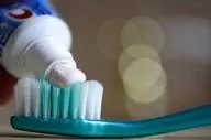 زمان‌هایِ ممنوعه برایِ مسواک/ آیا شما هم اشتباه می‌کنید؟