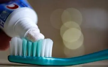 زمان‌هایِ ممنوعه برایِ مسواک/ آیا شما هم اشتباه می‌کنید؟