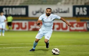 یک پرسپولیسی در مسیر قهرمانی استقلال!