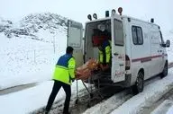 نجات مادر باردار گرفتار در برف توسط اورژانس کردستان