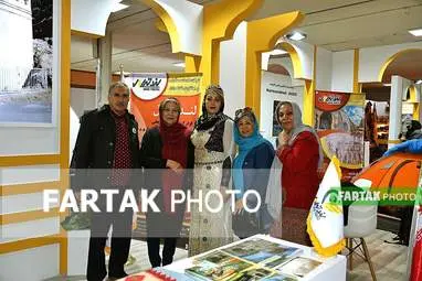 یگانه توللی دختر کرمانشاهی سفیر صلح  جهانی 