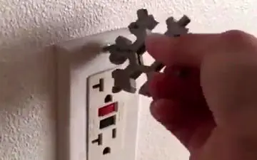 آچار جذابی که هر نوع پیچی را به راحتی باز و بسته می‌کند!