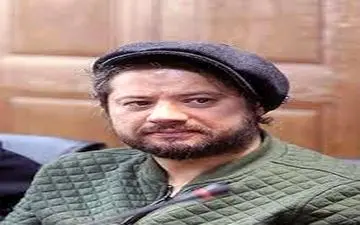 علی صادقی فوت کرد؟ | واکنش علی صادقی به خبر فوت ناگهانی اش!