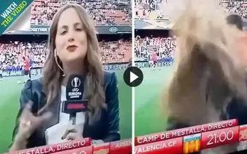 اتفاقی غیرمنتظره برای خبرنگار زن در استادیوم فوتبال!