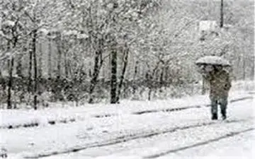 ورود سامانه بارشی جدید به کشور/بارش پراکنده برف و باران در تهران