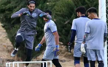 غیبت دوباره بی‌قراردادها در تمرین استقلال