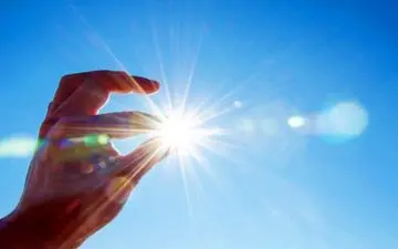 چطور از خودمان در برابر اشعه فرابنفش خورشید محافظت کنیم؟