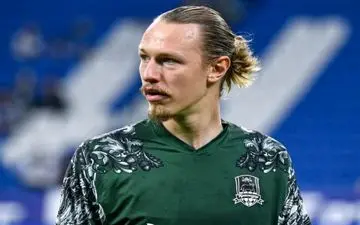  حضور دروازه‌بان روسی در تست پزشکی پاری‌سن‌ژرمن 