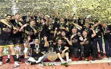  یاران عبادی‌پور قهرمان لیگ لهستان شدند/ میلاد امتیازآورترین بازیکن تیمش بود