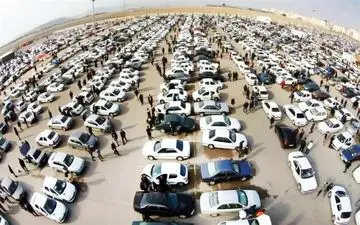 کاهش تقاضا در بازار خودرو؛ زنگ خطر رکود برای خودروسازان