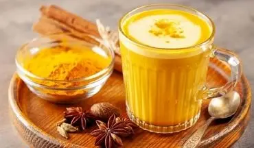 چرا شب‌ها باید شیر زردچوبه بنوشید؟ ۷ فایده شگفت‌انگیز برای بدن شما